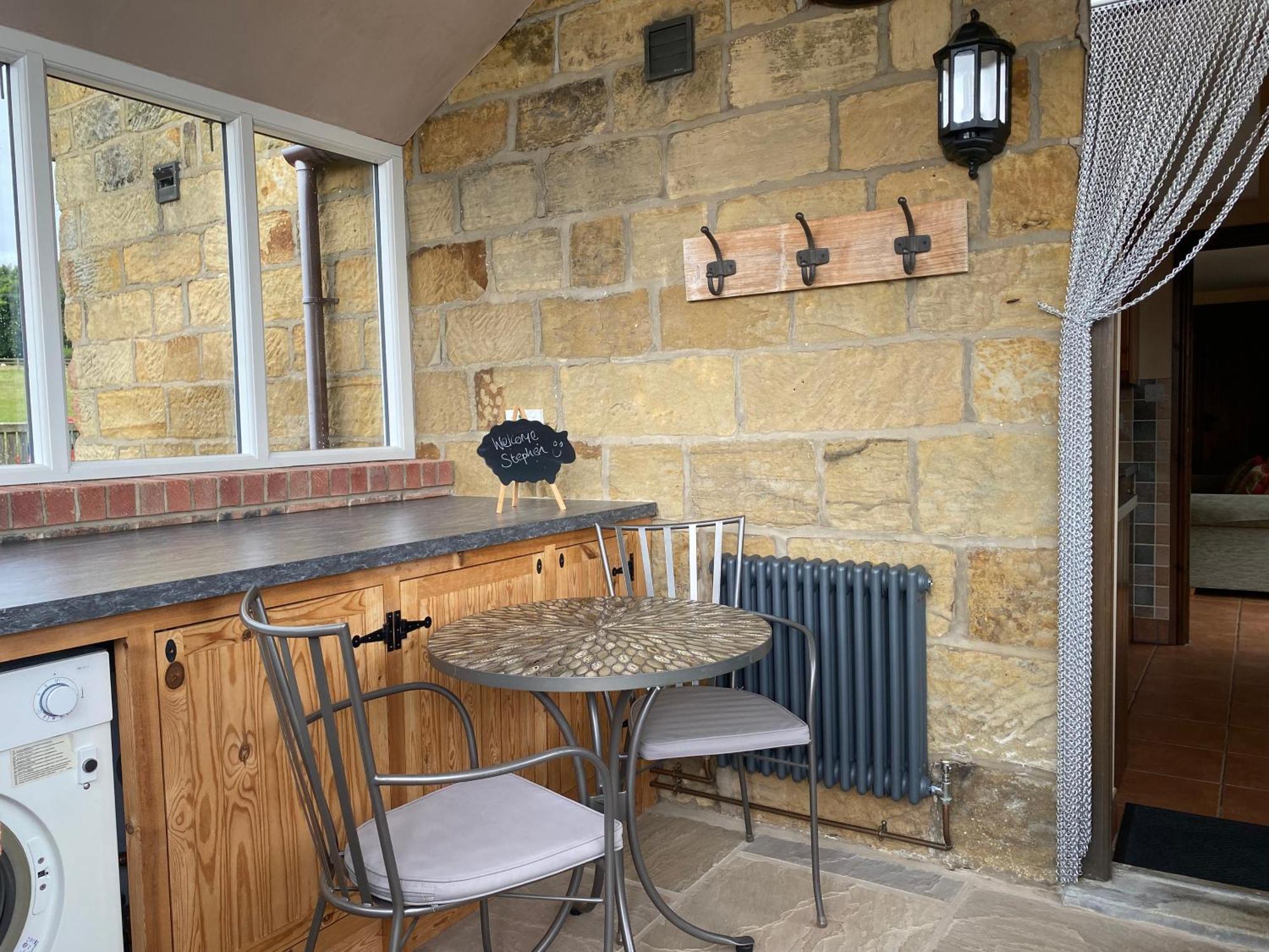 Stable Cottage สการ์โบโรห์ ภายนอก รูปภาพ
