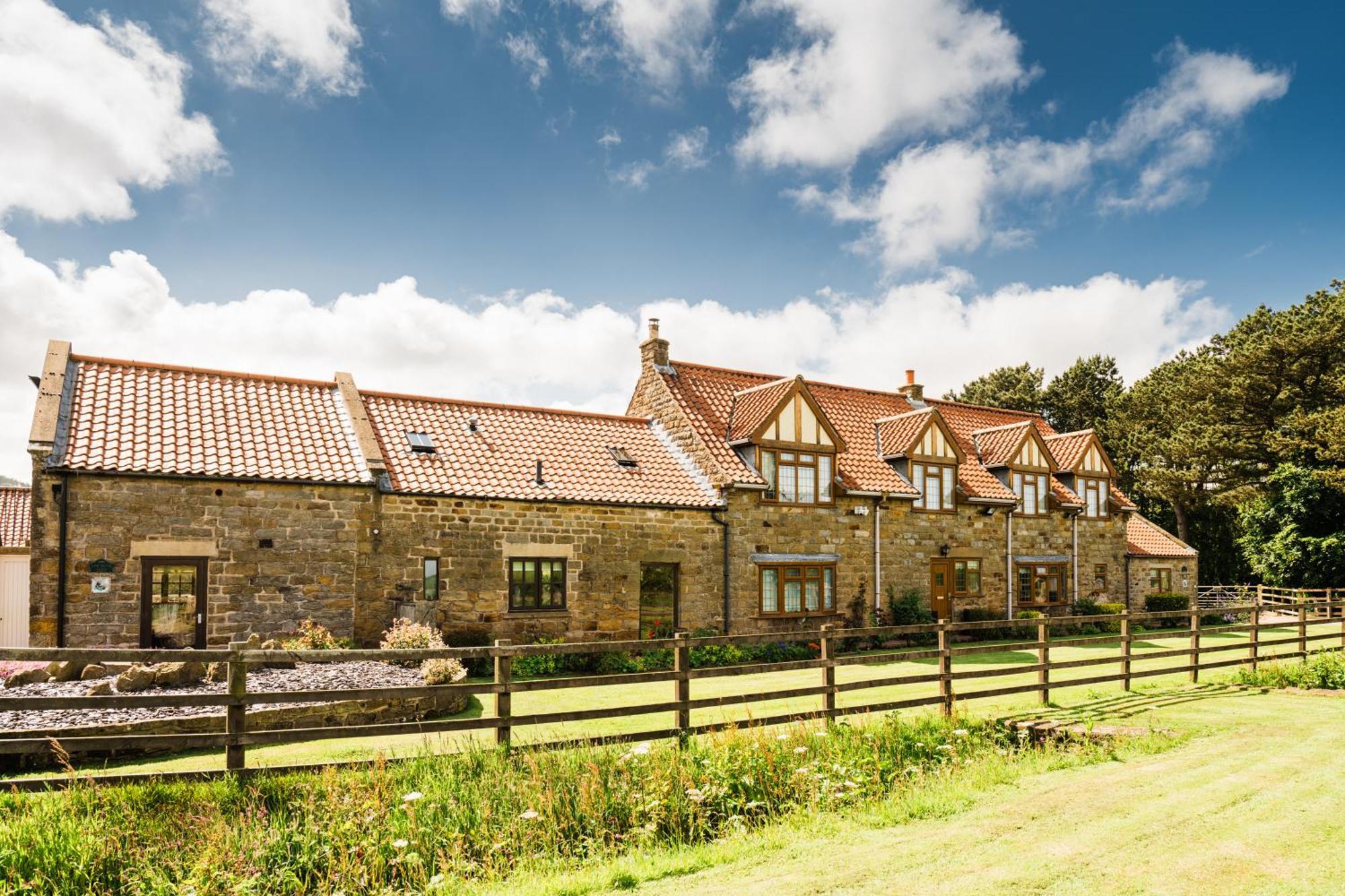Stable Cottage สการ์โบโรห์ ภายนอก รูปภาพ